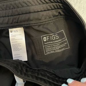 FIGS SCRUBS black size Medium Tall        High Waisted Yola™ Skinny Scrub Pants